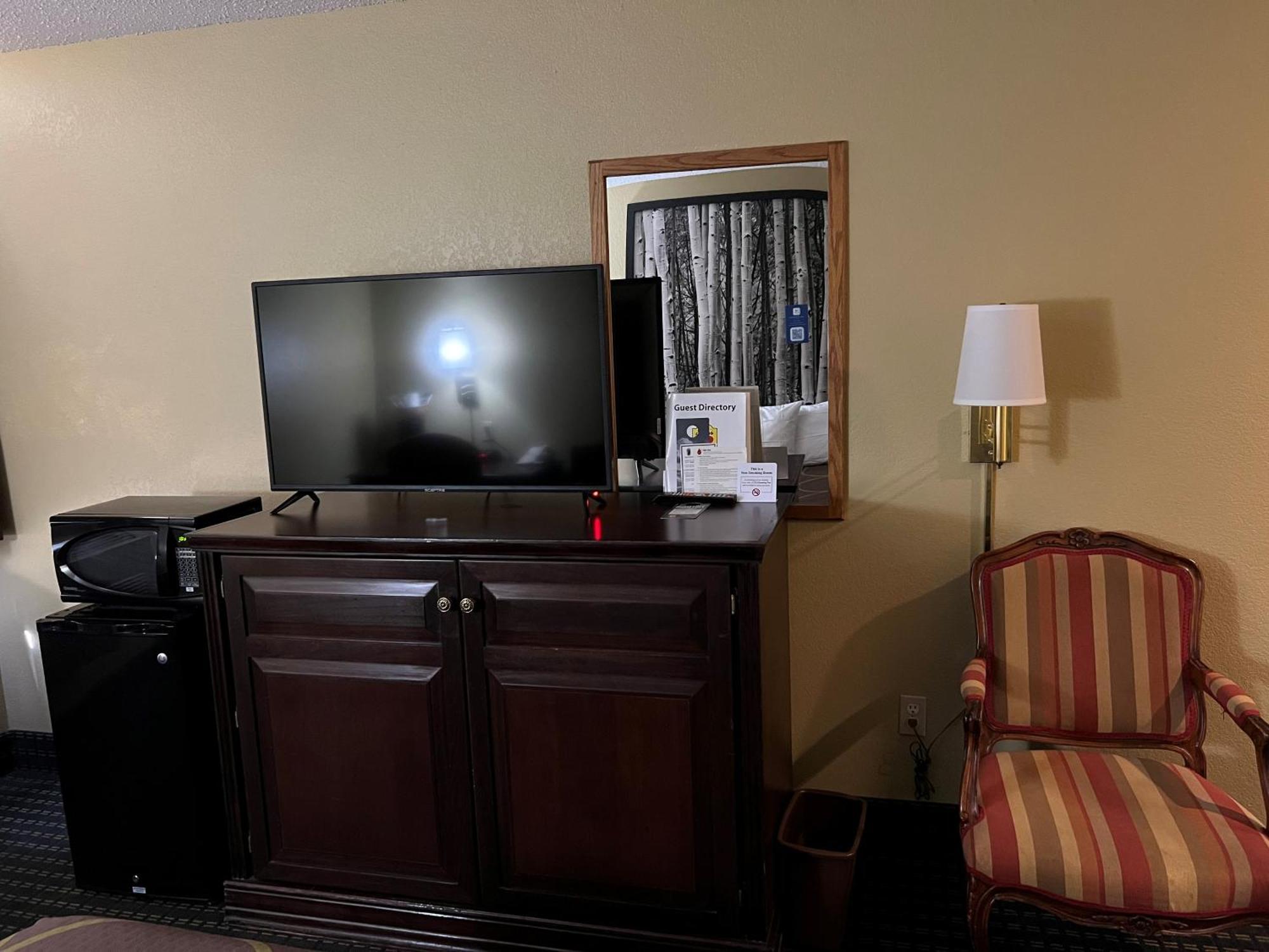 Super 8 By Wyndham Trinidad Hotel Room photo