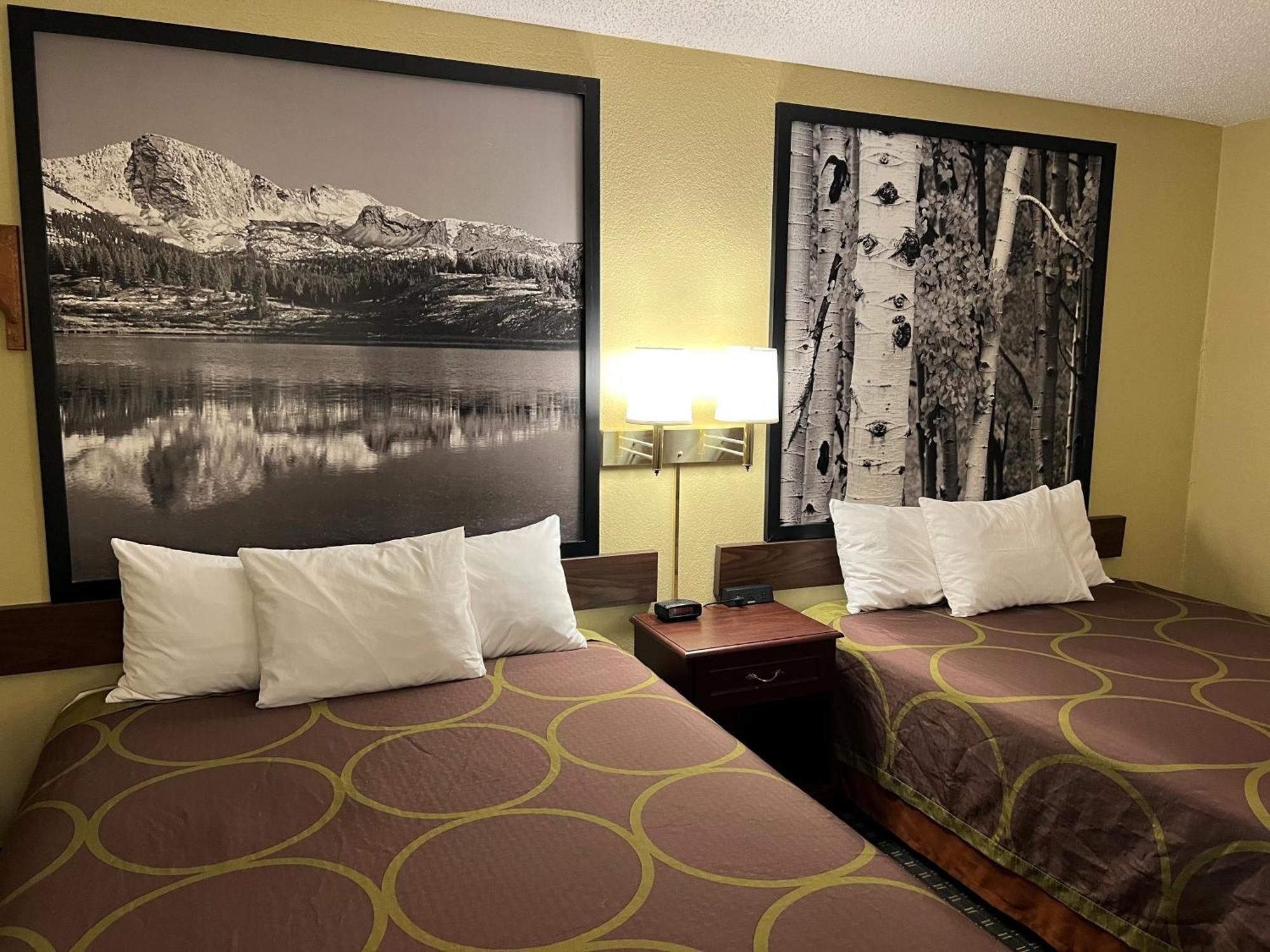 Super 8 By Wyndham Trinidad Hotel Room photo