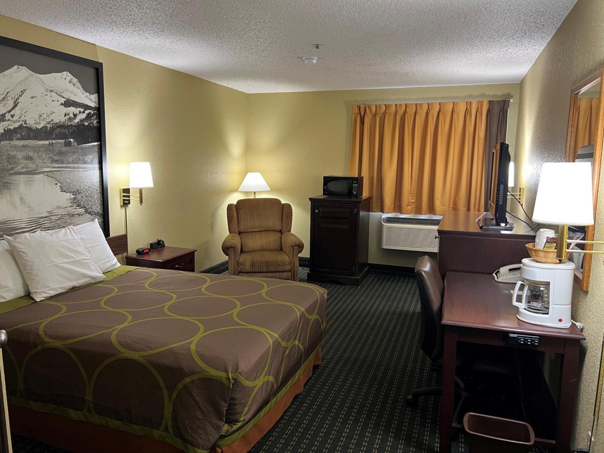 Super 8 By Wyndham Trinidad Hotel Room photo